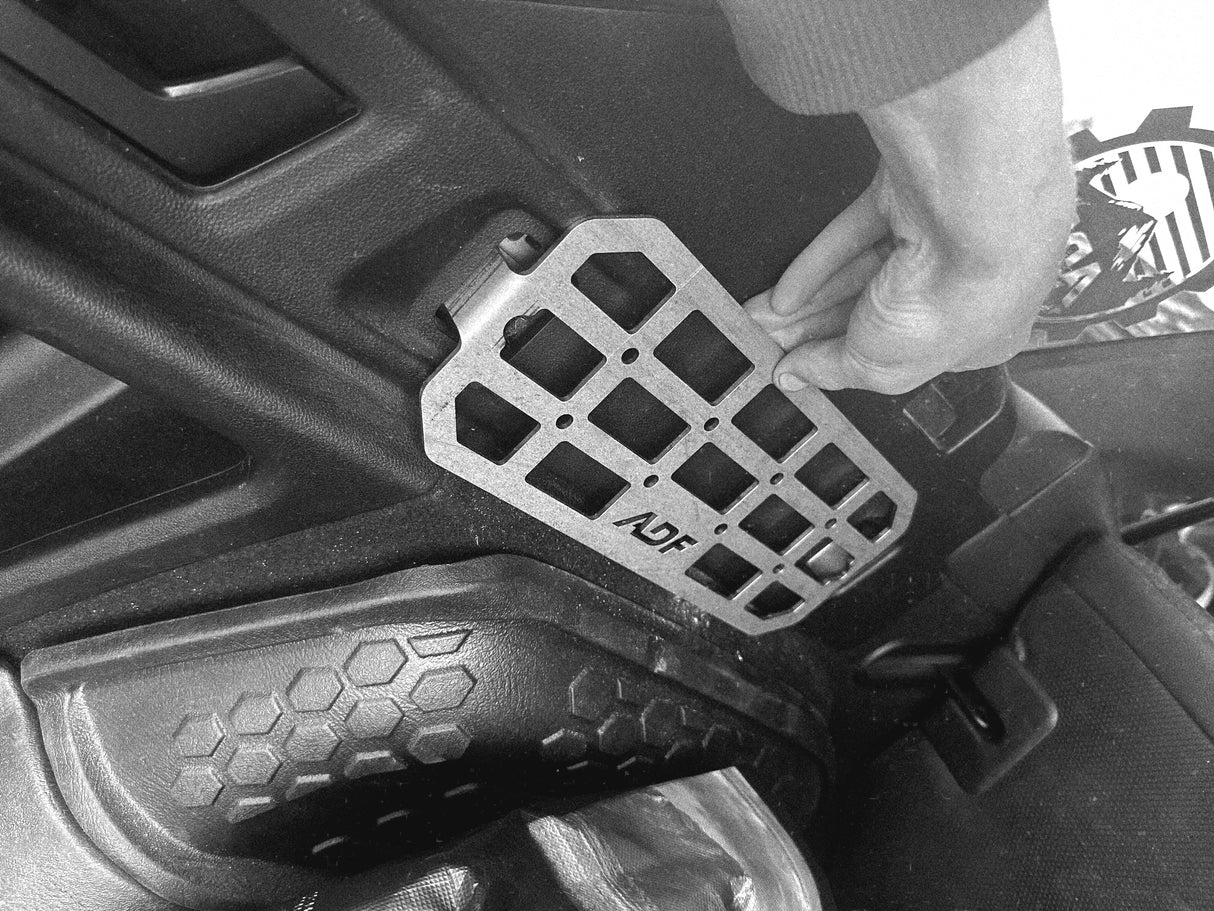 2020-2025 Subaru Outback & Wilderness Small MOLLE