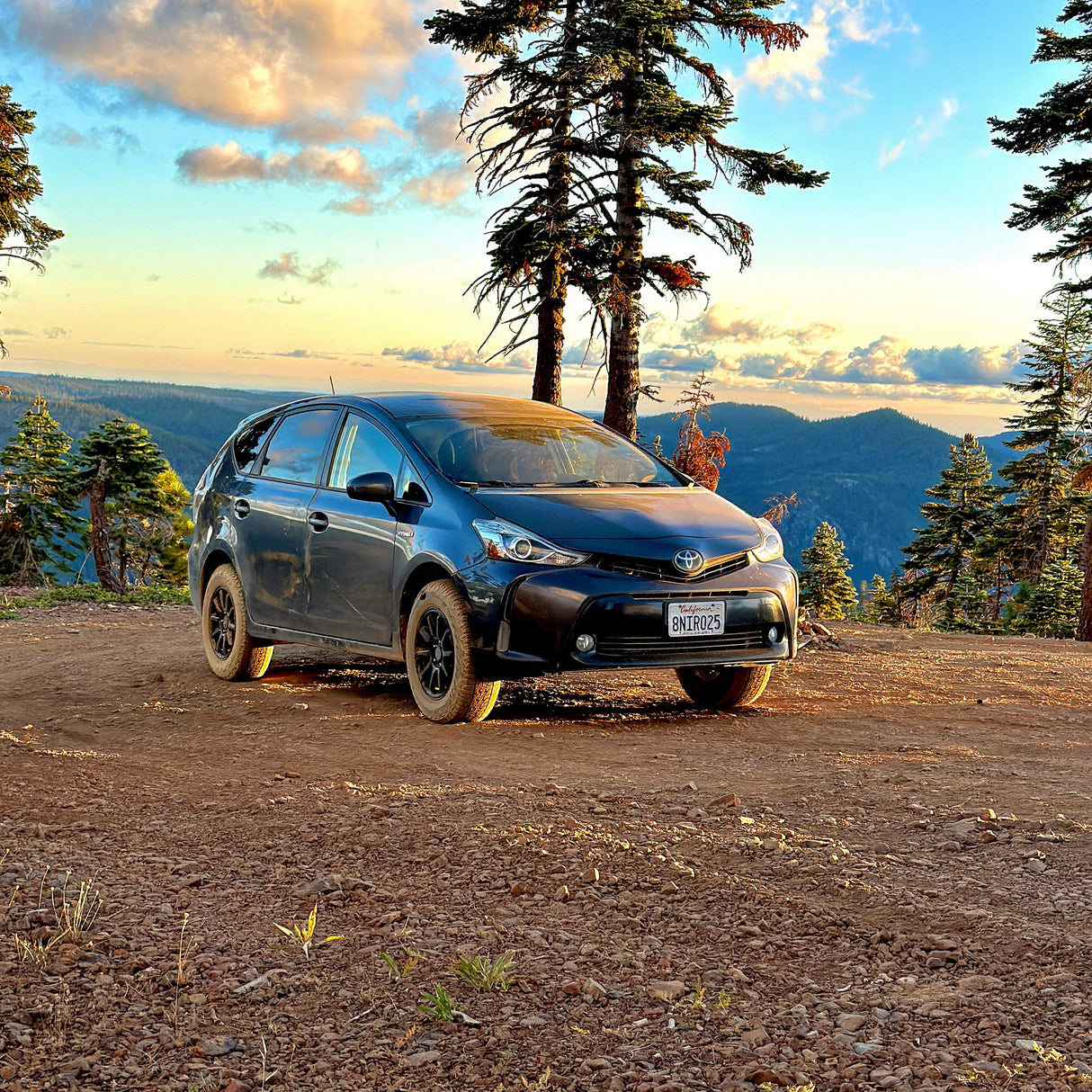 2012-2017 Toyota Prius V 1.5" Lift