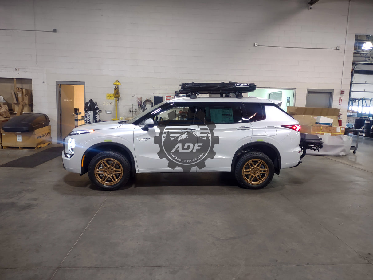 2021-2024 Mitsubishi Outlander 1.5" Lift Kit