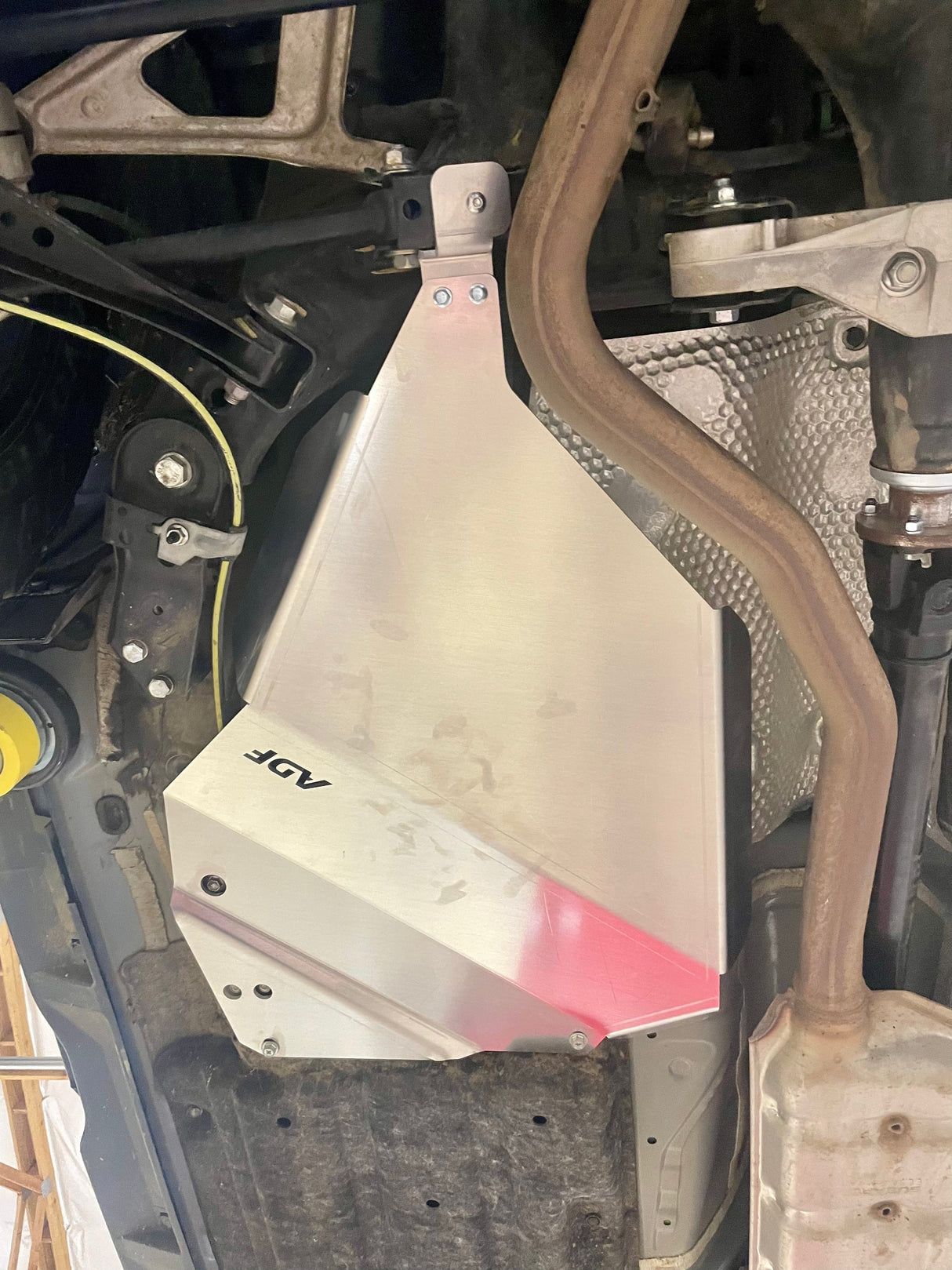 2020-2025 Subaru Outback XT & Subaru Wilderness Gas Tank Skid Plate