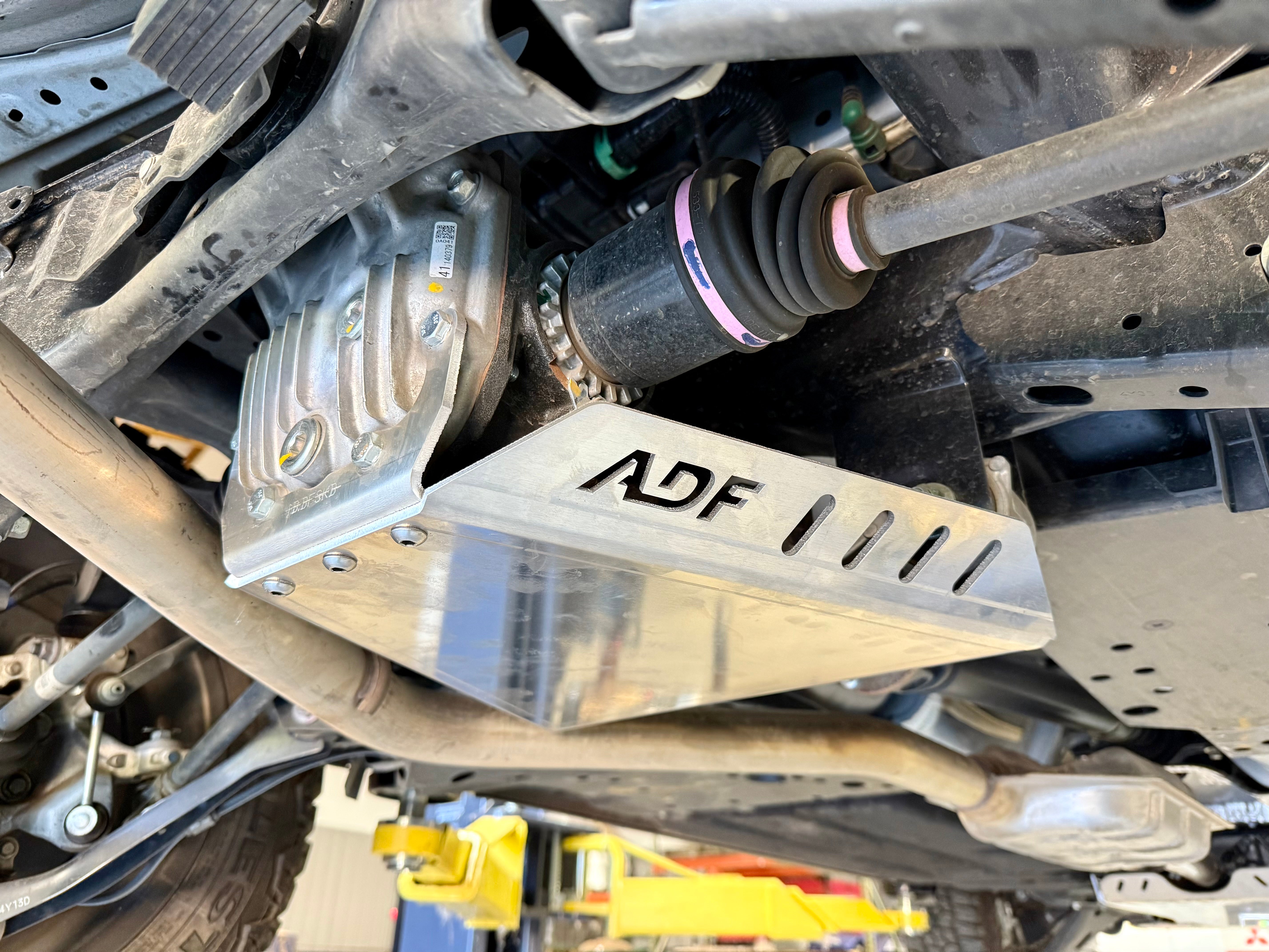 リエルパーテーション 5 Bolt EXTREME Rear Differential Skid Plate – Anderson Design